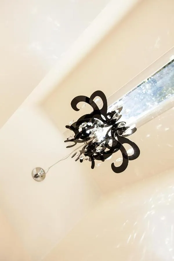 2 Bagni E Suite - House Of Art Center Milan Italie